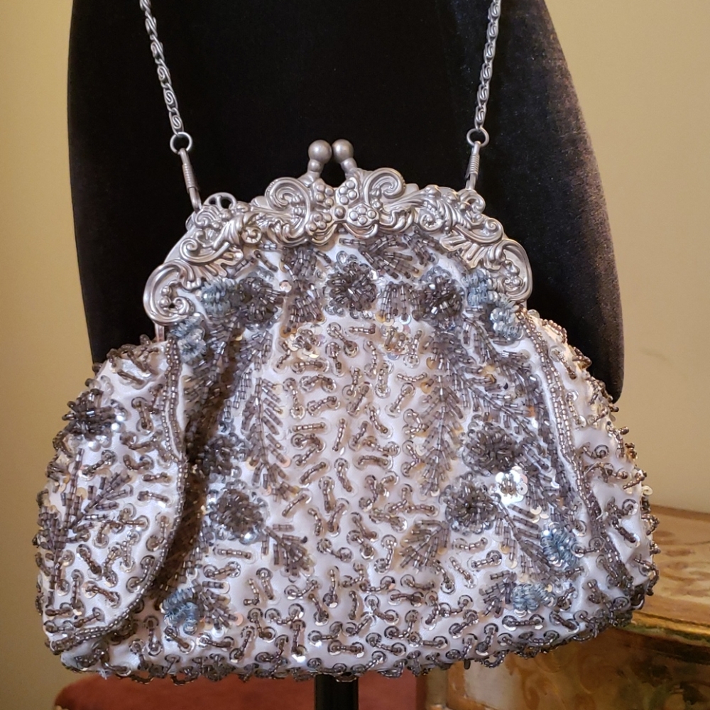 Vintage Gatsby Clutch